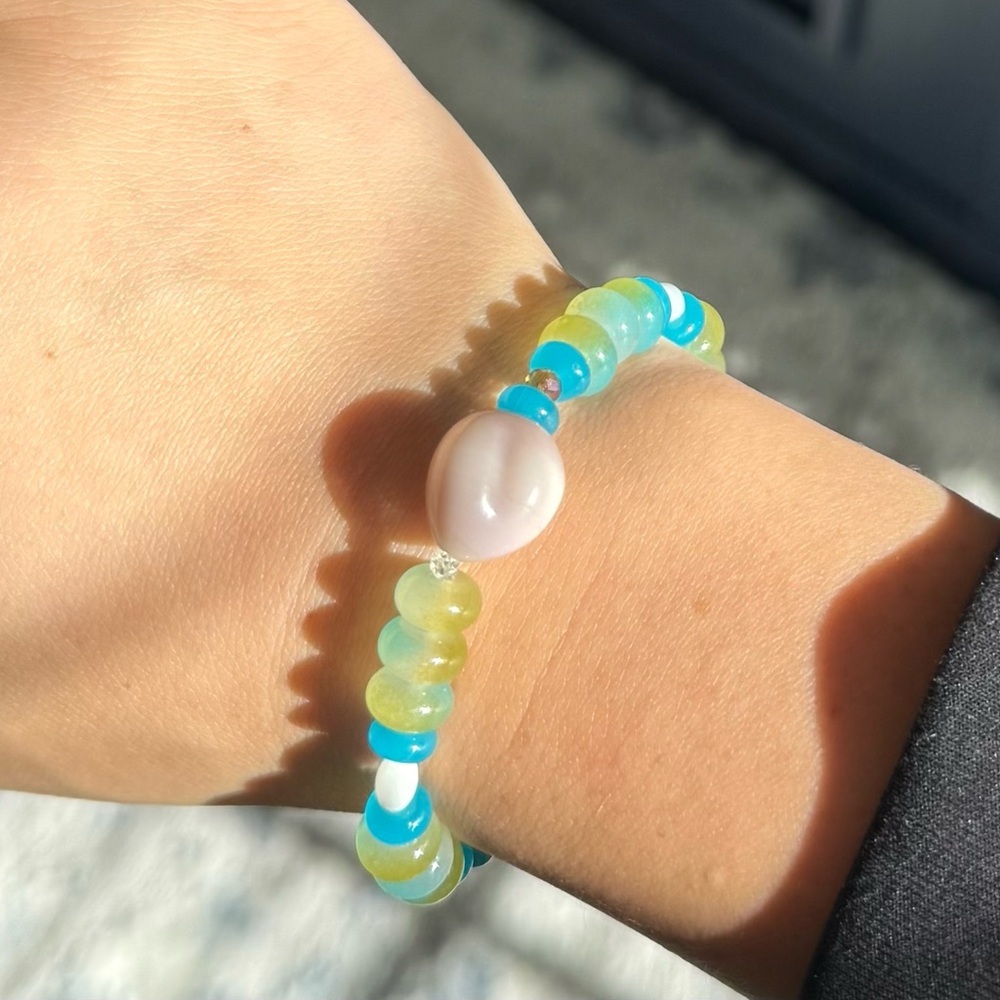 Blue Glass Rondelle Beaded Bracelet - Picture 2 of 6
